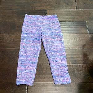 NWOT SO Yoga Capri Multicolor